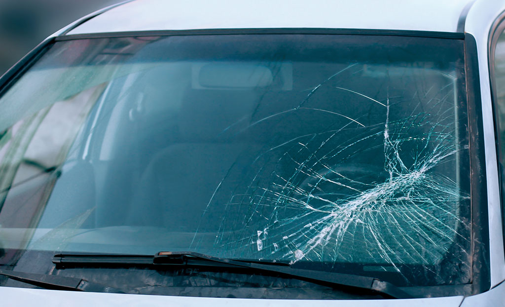 will-car-insurance-cover-a-broken-windshield